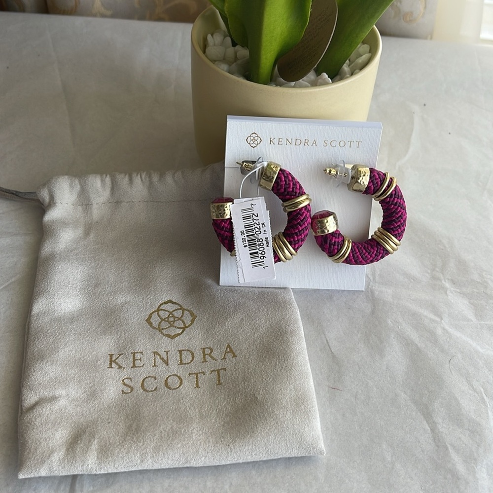 Kendra Scott Maya Hoop Earrings - Picture 3 of 6